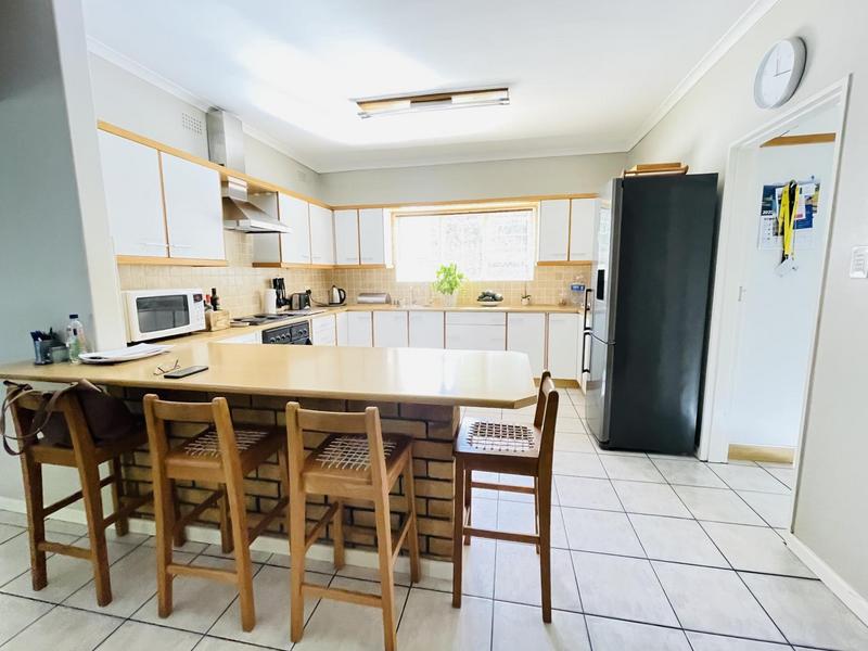 4 Bedroom Property for Sale in Panorama Western Cape